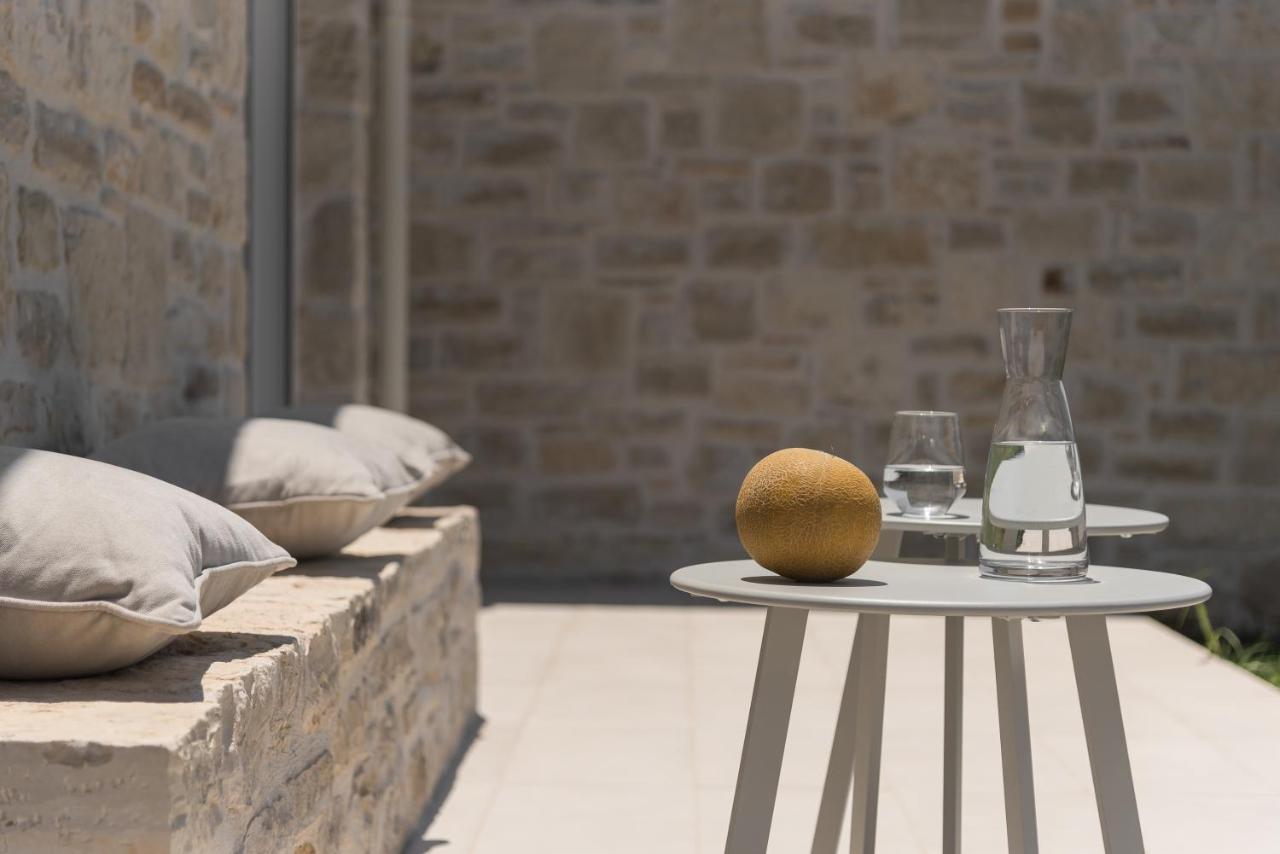 Evaero Villas I, Ii, Iii, IV - An Ever-So Inviting Escape, By Thinkvilla Sfakaki Luaran gambar